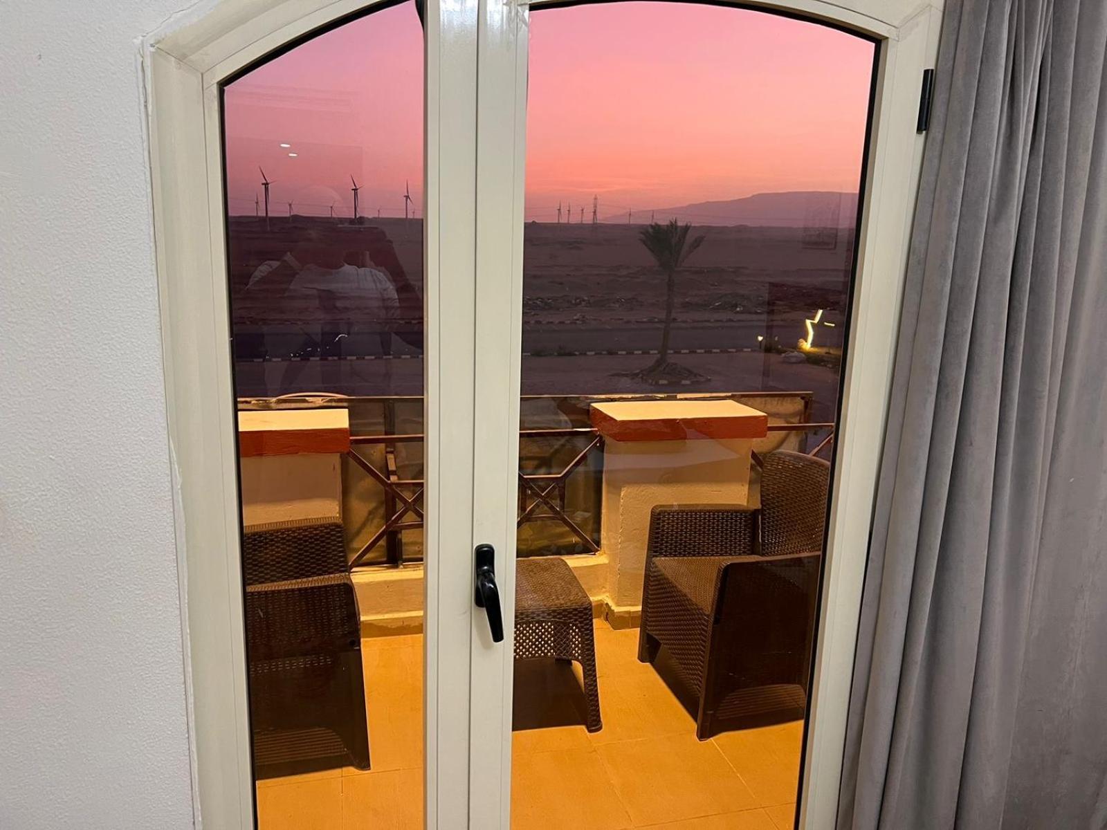 La Sirena Double Room With Mountain View, Families And Couples Only, Extra Of 150 Egyptian Pounds Per Person Per Stay ,To Be Paid To The Resort Ain Sukhna Exterior photo